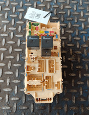 Scatola fusibili  MITSUBISHI PAJERO 3.2 16V DI-D SUV 3p/d/3200cc 4ba650