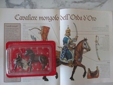 SOLDATINO MEDIEVALE A CAVALLO-