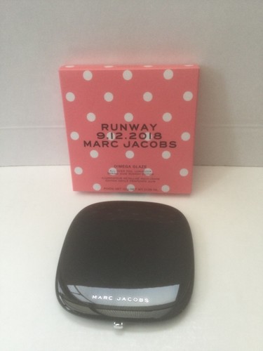Marc jacobs mega glaze - marc, o!