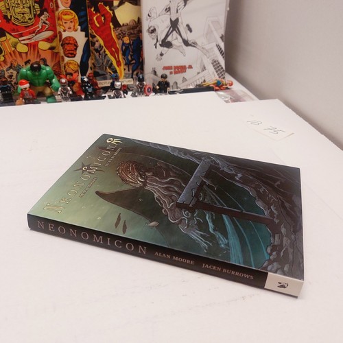 Alan moore jacen burrows - moore,