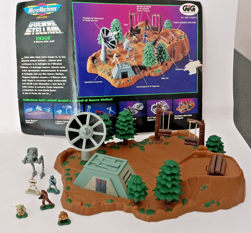 Galoob micro machines star - machines,