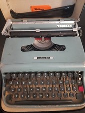 olivetti letter 22 typewriter