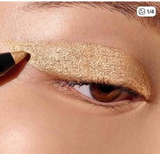 Victoria Beckham raso Kajal