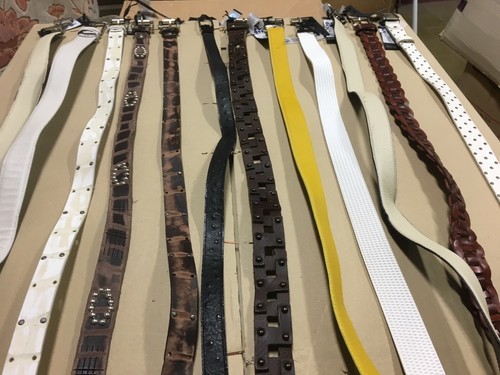Stock 2000 pezzi - , cinture