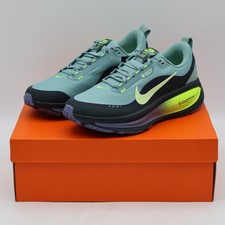 HQ7001-300 Nike Vomero 18
