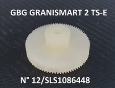 Primo ingranaggio in nylon per