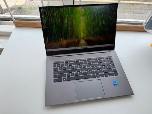 Zbook studio core - hp, ~