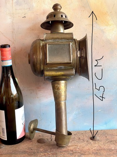 Vecchia lanterna olio - , a