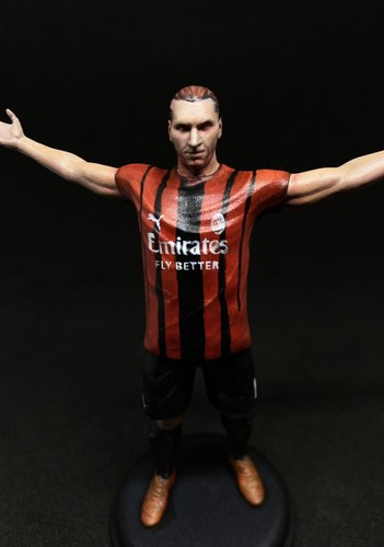 Zlatan ibrahimovic statua - zlatan,