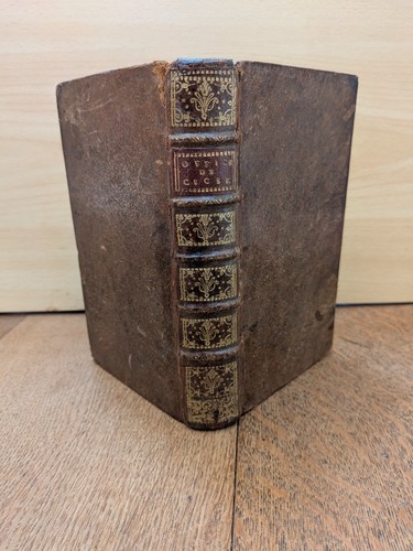Libro antico dal legno gli - -,