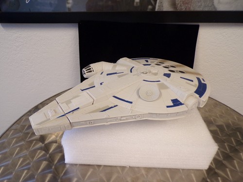 Star wars millenium falcon - star,