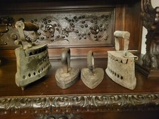 FERRI DA STIRO  in GHISA 