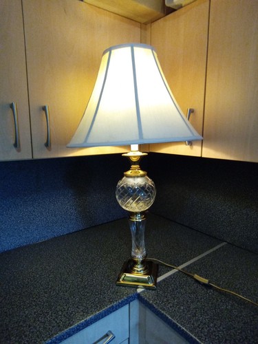 Lampada tavolo con - da,