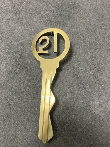 Large vintage solid brass - vintage,