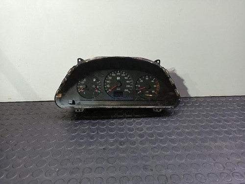 Quadro strumenti alfa romeo - strumenti,