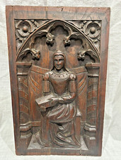 Antico pannello armadio gotico in legno intagliato a mano