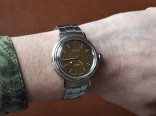 Bellissimo orologio vintage originale impermeabile URSS Vostok 2409A