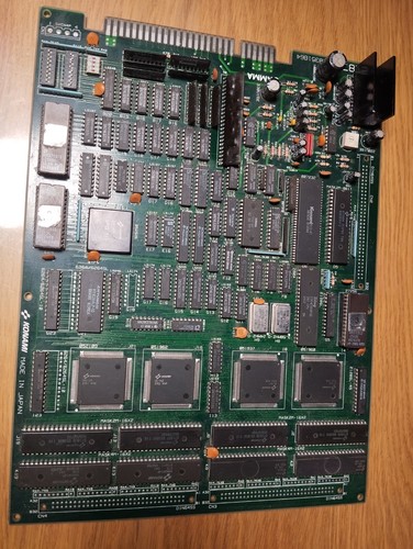 Arcade board aliens konami - ,