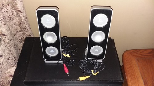 Logitech speaker system - z4,