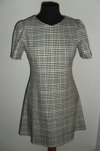 Attuale alla moda vestito - alla,