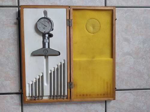 Profondimetro con comparatore
