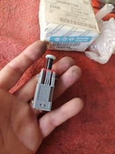 INTERRUTTORE PEDALE FRIZIONE FIAT SEDICI GRANDE PUNTO ORIGINALE 55701396