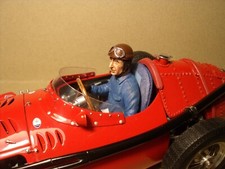 1/18 FIGURINA FANGIO GUIDA