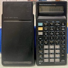 Texas Instruments TI-68 calcolatrice scientifica con custodia e foglio formula, funzionante