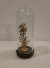 VECCHIA CAMPANA IN VETRO - VASO IN METALLO COLOR ORO, FIORI IN TESSUTO, RELIQUIA