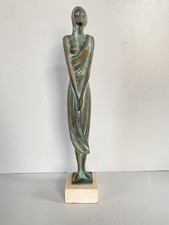 SCULTURA FIGURA FEMMINILE STATUA BRONZO FEMALE FIGURINE SCULPTURE 30,5 cm/h '900
