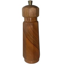 Macinapepe in legno a cilindro ottagonale vintage Swiss-Made