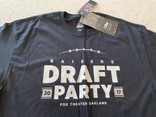 Camicia nuova con etichette