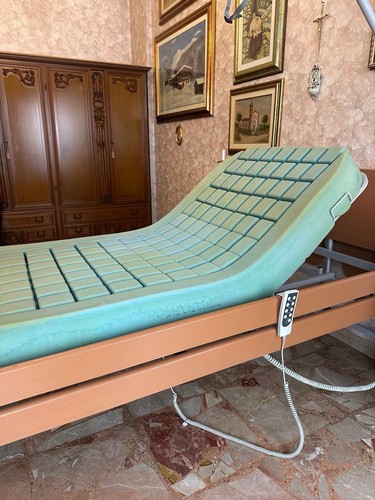 Letto ortopedico elettrico con