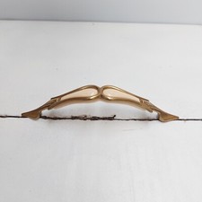 MANIGLIE VINTAGE PER MOBILI IN OTTONE E CREMA. Distanza tra i fori: 10,5 cm