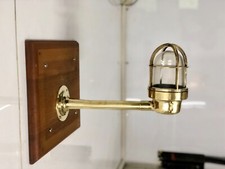 Lampada da parete nautica