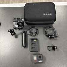 GoPro HERO7 Nera con molti