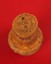 VINTAGE 1952 MOET & CHANDON