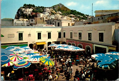 Capri italy piazza sitting - italy, la