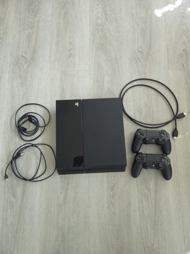 Ps4 500gb 2 controller - -,