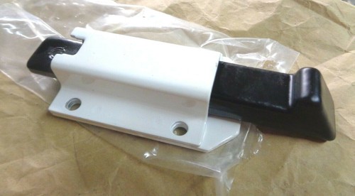 Latch assy cj7 hard - hard-top, /