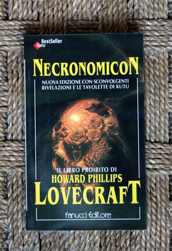 Necronomicon lovecraft - necronomicon,,