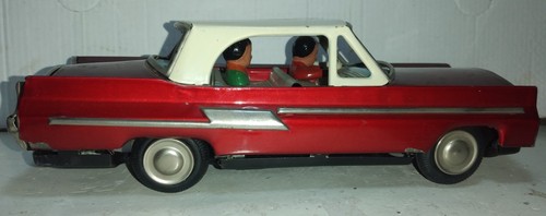 Giocattolo latta sedan - in,