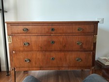 Piccolo cassettone stile