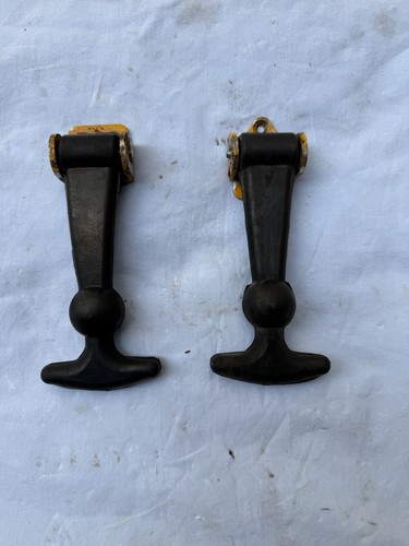 Coppia ganci chiusura cofano - coppia,