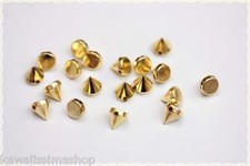 150pz Borchie sfuse cono da