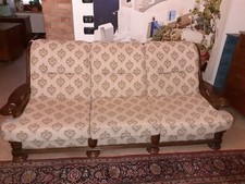 divano 3 posti e due poltrone completamente rifoderato a nuovo 