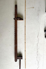 ANTICO GRANDE MORSETTO a VITE ATTREZZO FALEGNAME LEGNO CASTAGNO 154 cm/h '900