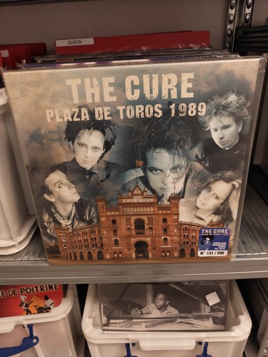 The cure plaza toros - the,