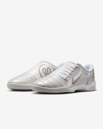 Hq2851 002 nike total 3 - hq2851-002,