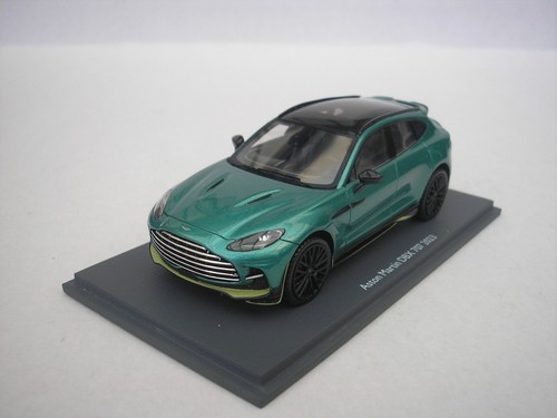 Aston martin dbx - 707, 2023